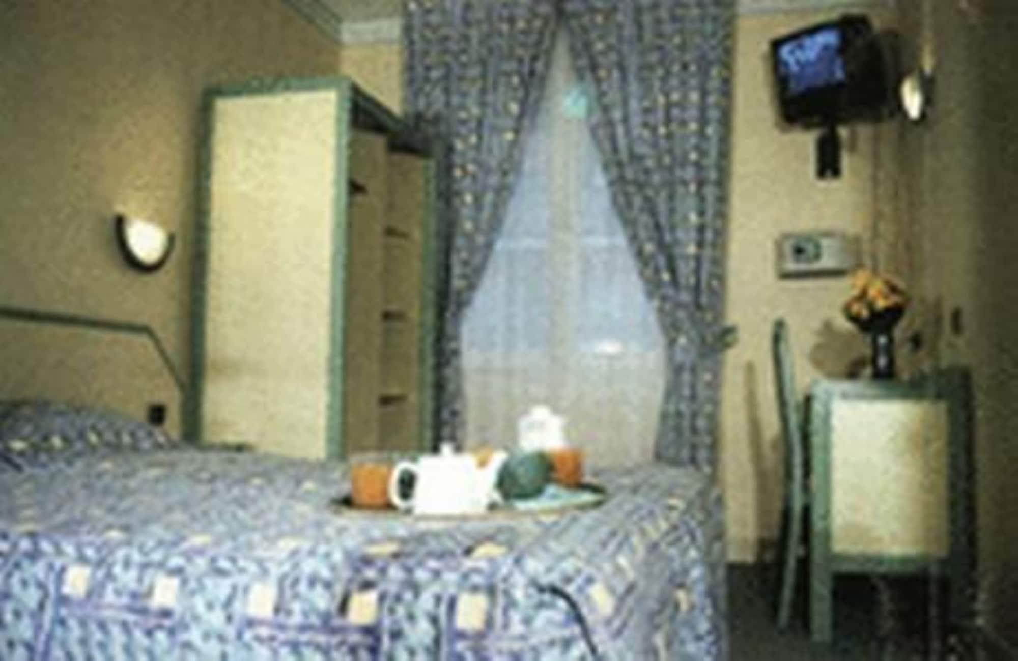 فندق ألادين باريس المظهر الخارجي الصورة